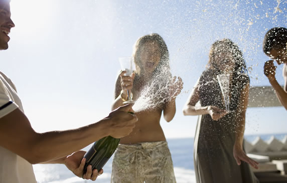 Größter Jackpot 2013 bei LOTTO 6aus49 geknackt. Größter Jackpot 2013 bei LOTTO 6aus49 geknackt.